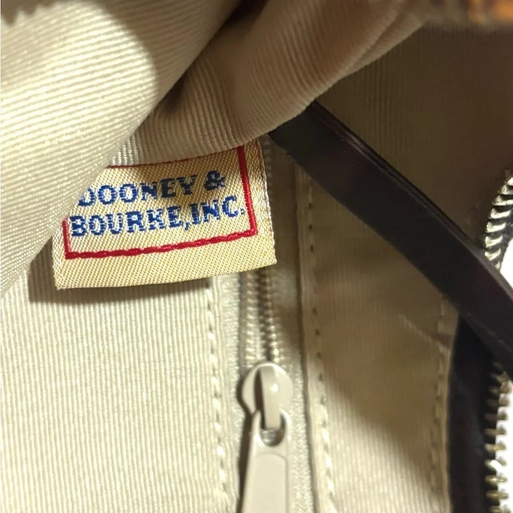 Dooney & Bourke stylish versatile